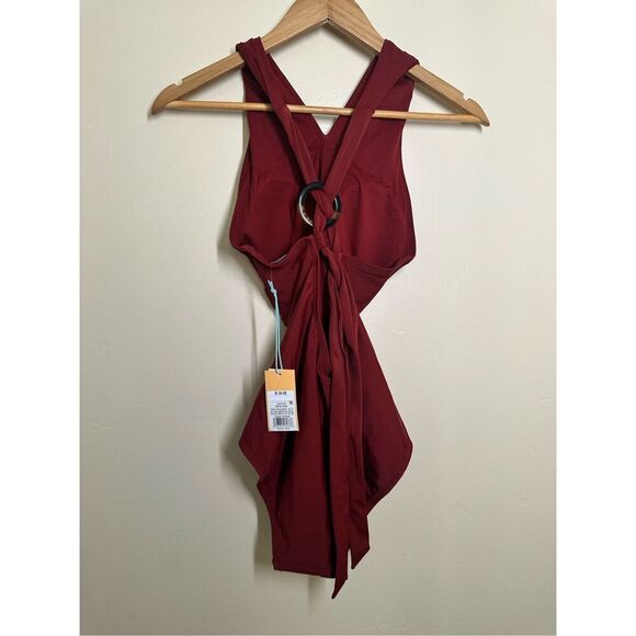 Red Ring Front Crossover Kona Sol One Piece Swimsuit Size Small New - Picture 4 of 4